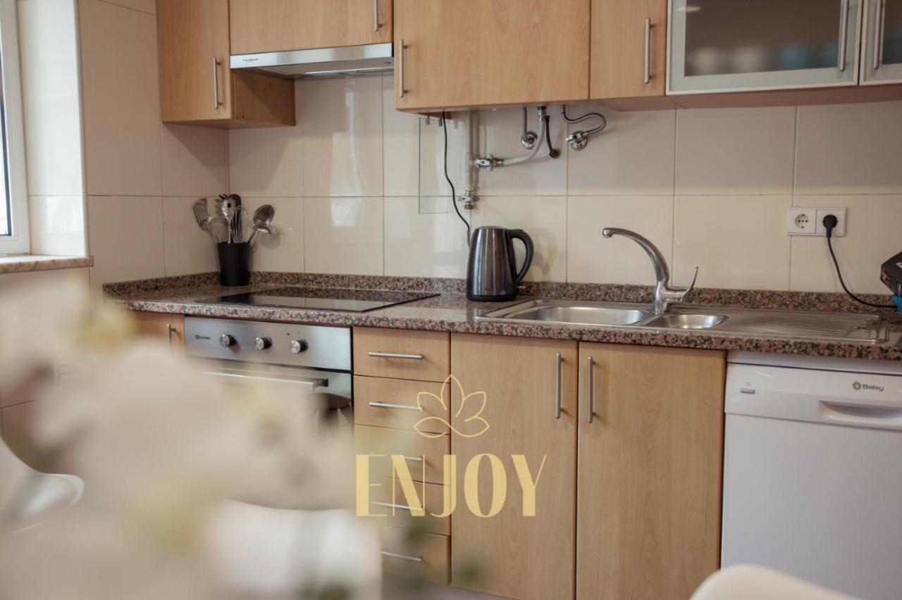 Enjoy Flat By Tonsdeverde Braga Ngoại thất bức ảnh